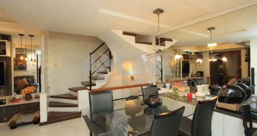 Cobertura triplex de 3 quartos com 2 suítes e 2 vagas à venda no bairro Bela Vista em Porto Alegre