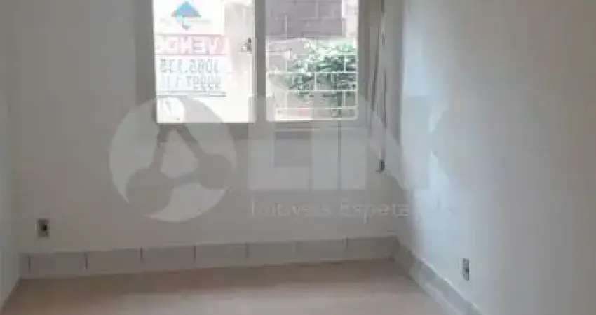 Apartamento térreo de 1 quarto estilo JK à venda no bairro Jardim Leopoldina em Porto Alegre
