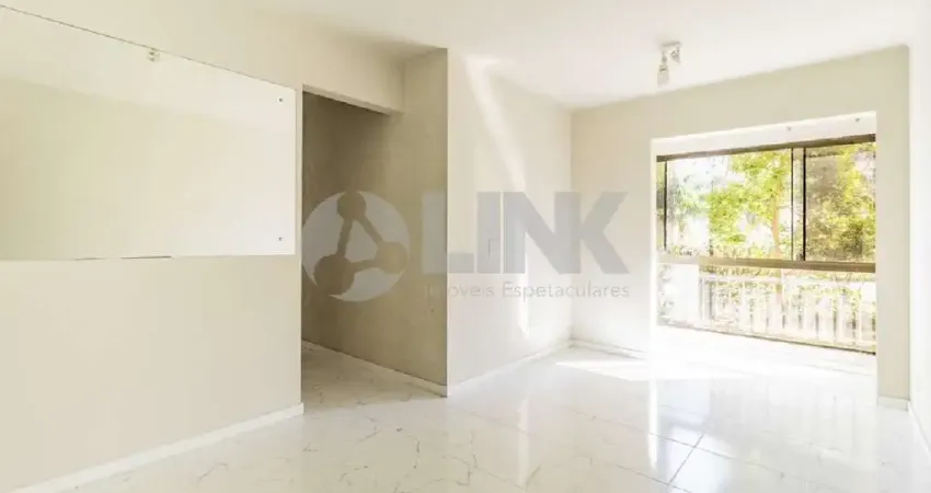 Apartamento de 2 quartos com 1 vaga à venda no bairro Jardim Carvalho em Porto Alegre
