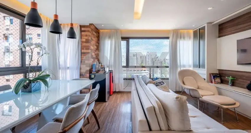Apartamento de 2 quartos com 2 vagas de garagem à venda no bairro Petrópolis em Porto Alegre