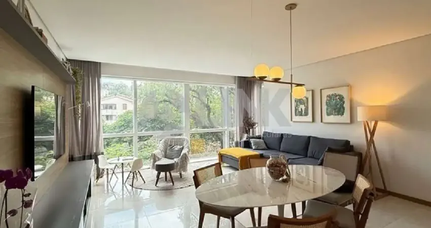 Apartamento de 3 quartos com 2 vagas à venda no bairro Petrópolis em Porto Alegre