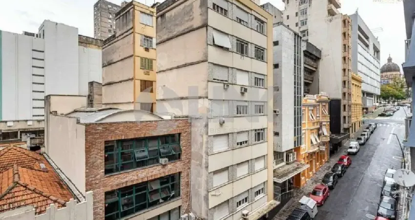 Imperdível oportunidade: Apartamento à venda no Centro Histórico de Porto Alegre, Rua General Câmara - 1 quarto, 2 salas, 1 banheiro, 35,08m².