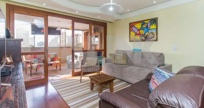 Apartamento de 3 dormitórios sendo 1 suíte à venda com 1 vaga de garagem em Porto Alegre, no bairro Vila Ipiranga, próximo à Av. Assis Brasil