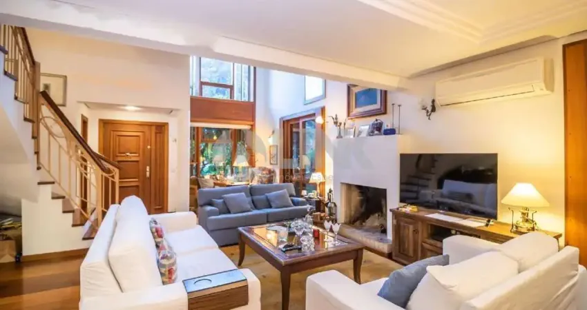 Casa em condomínio de 4 quartos 2 suítes e 2 vagas à venda no bairro boa vista em porto alegre