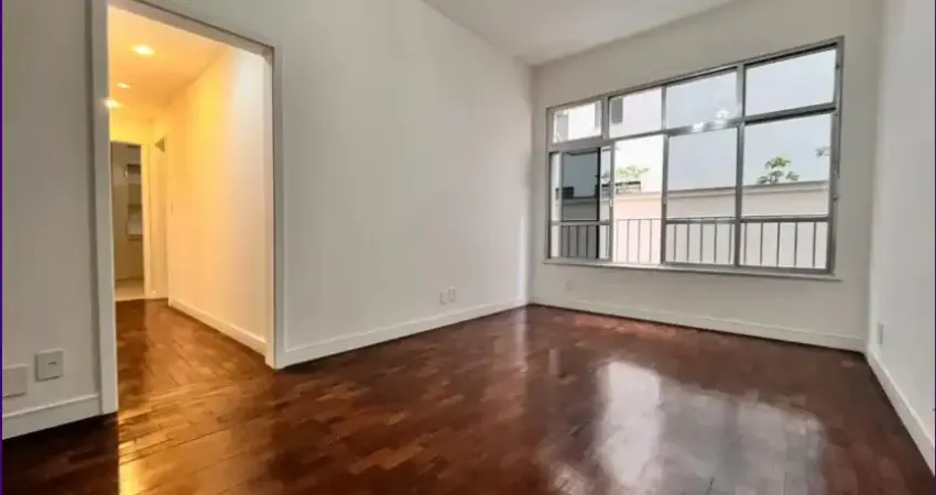 Apartamento com 2 quartos à venda, 1 vaga - 70m² - reformado tijuca