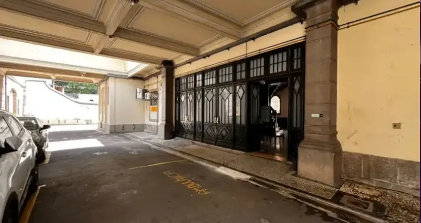 Prédio com 8 andares e + 4 lojas nos arcos da lapa - centro - rio de janeiro (rj)