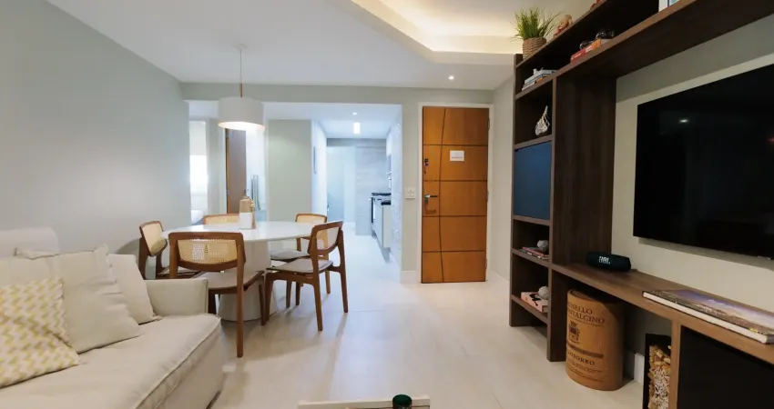 Extraordinário apartamento em botafogo colado a praia 2 quartos todo reformado - botafogo/rio de janeiro (rj)