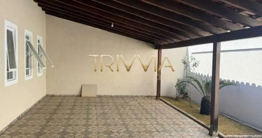 Casa com 3 quartos à venda na Cidade Jardim, Uberlândia