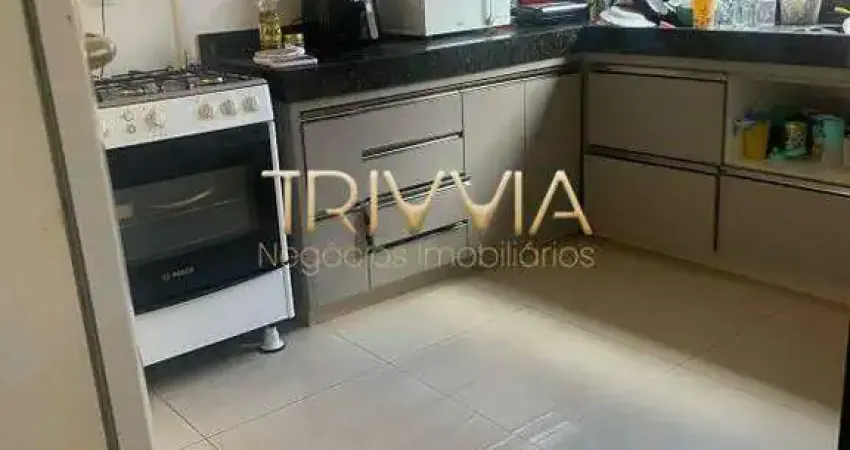 Casa com 3 quartos à venda no Jardim das Palmeiras, Uberlândia 