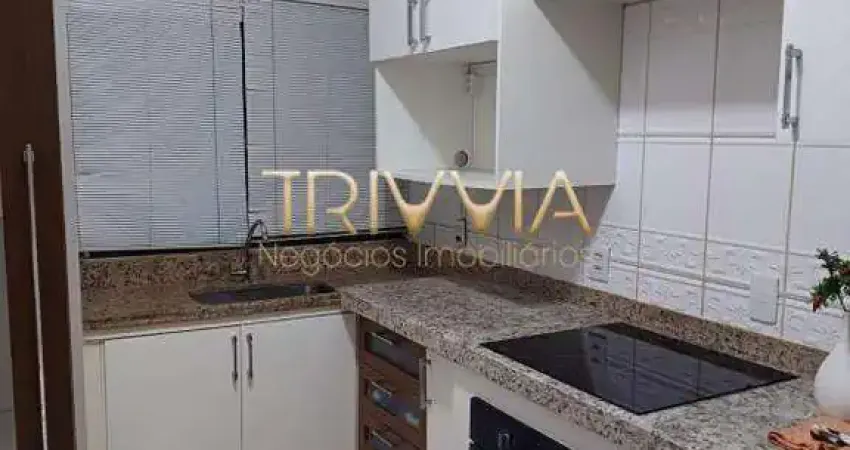 Apartamento com sacada, suíte e cozinha planejada – excelente localização