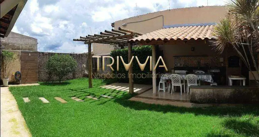 Casa com 3 quartos à venda no Shopping Park, Uberlândia