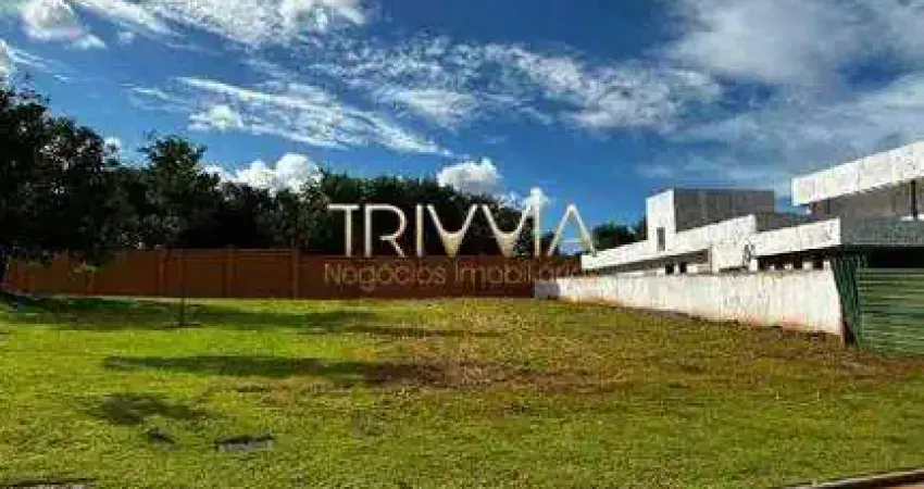 Terreno de 560m² em condomínio fechado – segurança, tranquilidade e qualidade de vida!