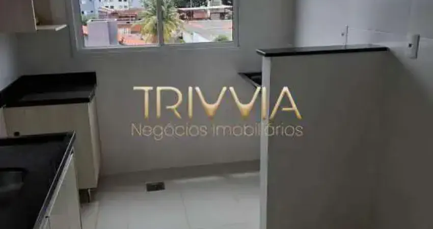 Apartamento com área privativa à venda – 2 quartos, varanda fechada em vidro