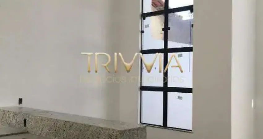 Casa moderna com suíte, pé-direito alto e acabamento alto padrão