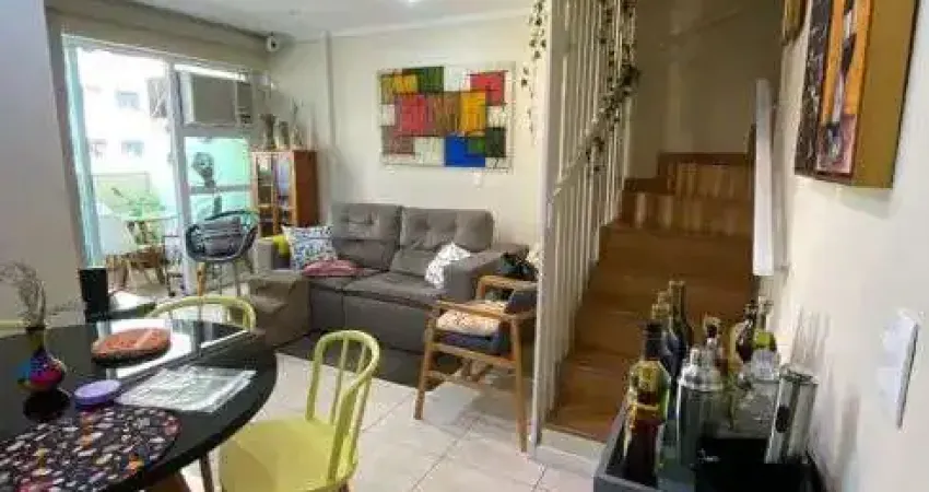 Apartamento duplex para venda no recreio dos bandeirantes tem 94 metros quadrados com 2 quartos