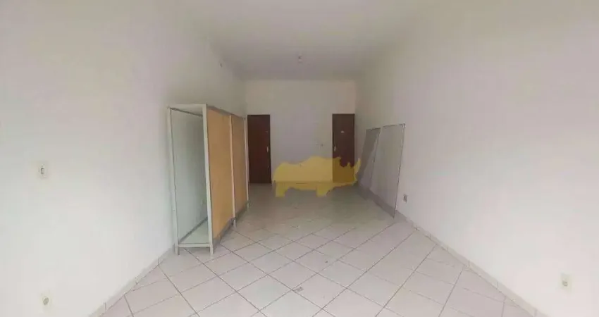 Imóvel comercial no centro para locação! excelente imóvel comercial com uma ótima localização no centro da cidade. ideal para quem vai iniciar um negó