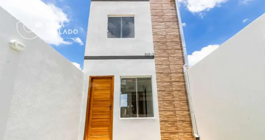 Casa 50m² privativo com 2 quartos e quintal - Pinheirinho- Curitiba/PR