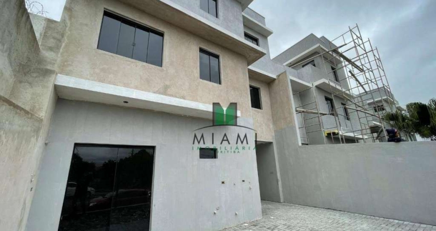 Sobrado com 3 dormitórios à venda, 92 m² por R$ 635.000,00 - Uberaba - Curitiba/PR