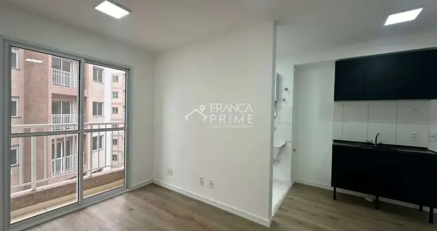 Apartamento de 35m², 2 dormitórios, sacada, em condominio fechado.