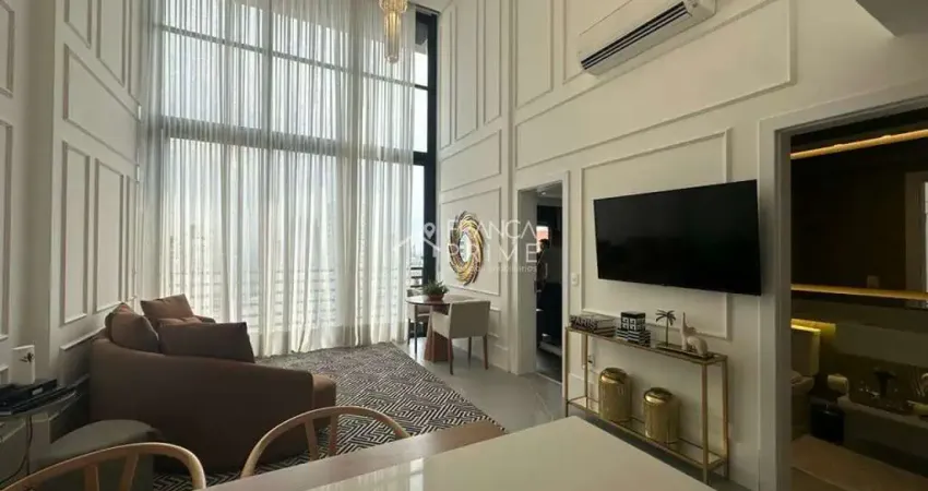 Luxuoso loft duplex mobiliado, 2 dormitórios, 2 suíte, 2 banheiros, 1 lavabo com 2 vaga de garagem.