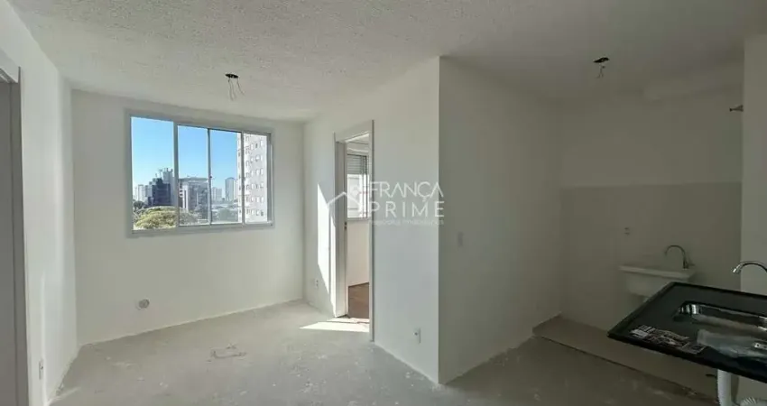 Apartamento de 37m², 2 dormitórios, armários planejados, cooktop, forno, sacada, vaga de garagem.