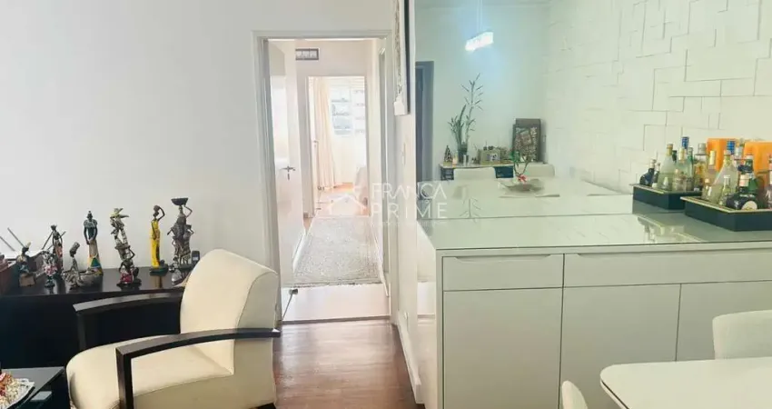 Apartamento tem área útil de 99m², 3 dormitórios, 1 vaga de garagem. armário embutido,