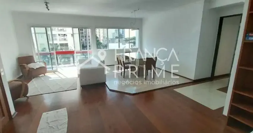 Apartamento com 3 quartos para alugar na Rua Alves Guimarães, 682, Pinheiros, São Paulo