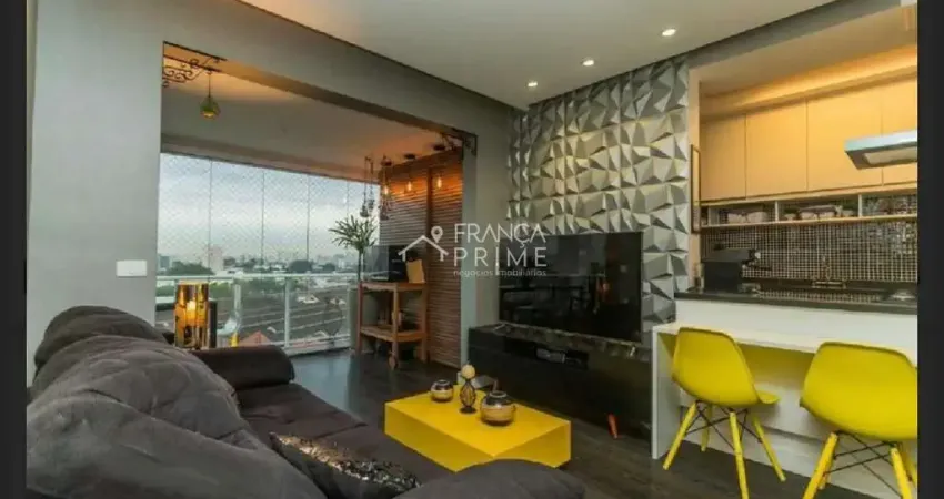 Apartamento de 87m², 3 dormitórios, 1 suíte com closet  2 vaga de garagem cobertas,