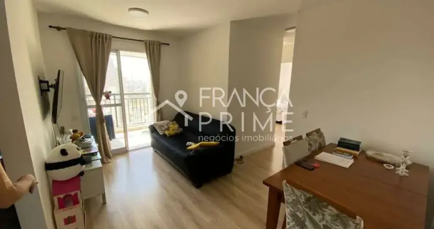 Imóvel a venda em andar alto, piso laminado, planejados, vaga coberta, cooktop, forno, sacada