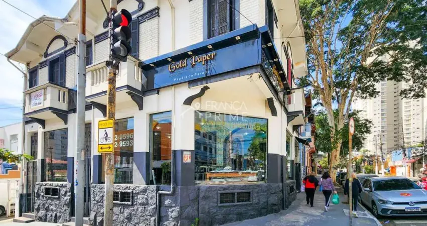 Imóvel vila romana de construção histórica em frente ao sacolão lapa.