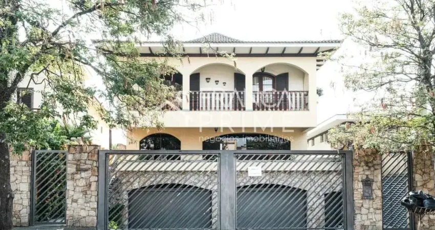 Casa á venda alto da lapa 590m2, 4 salas, 5 suítes master, piscina, sauna , 5 vagas.