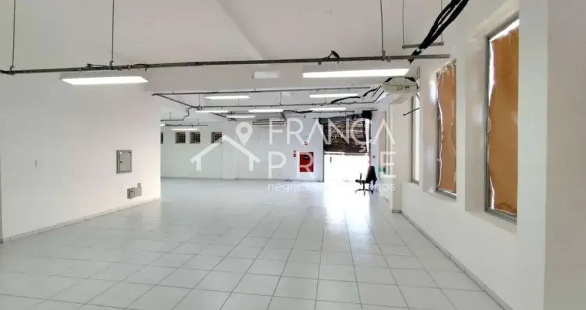 Edifício madalena composta por uma  loja no térreo e dez conjuntos  comerciais.