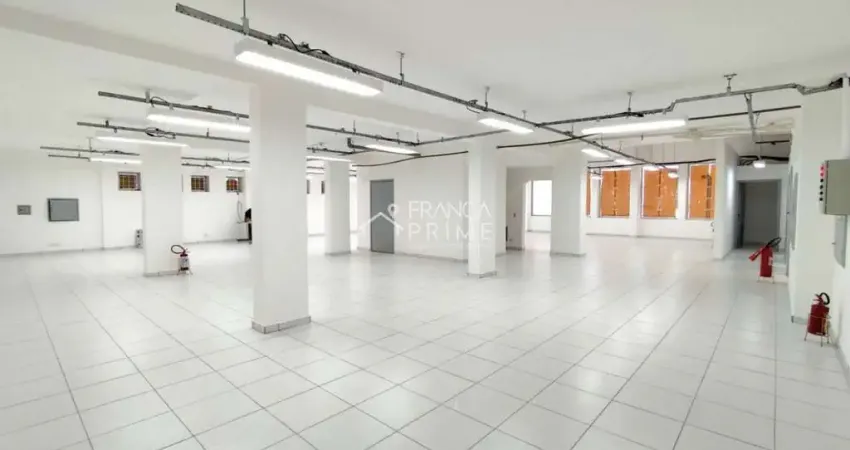 Loja na vila madalena 669,41m²  total, 15 vagas, 2 banheiros e copa