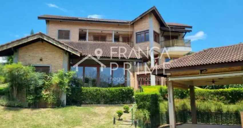 Vendo casa em condomínio fechado ? alto padrão, 5 suítes 1.550m² de terreno lazer completo