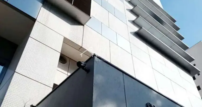 Conjunto comercial á venda no edifício silver tower com 44m2, dividido em 3 salas,  2 banheiros, 1vg