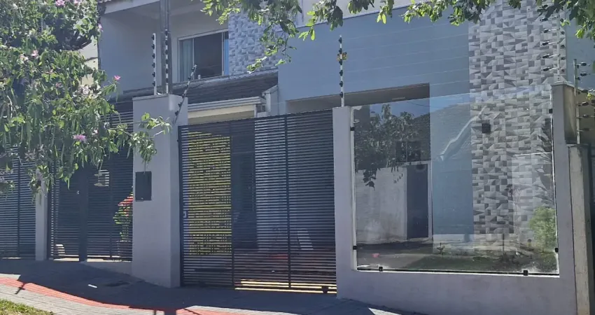 Ótimo sobrado jd itália na parte alta do jardim próximo a comercio escolas.