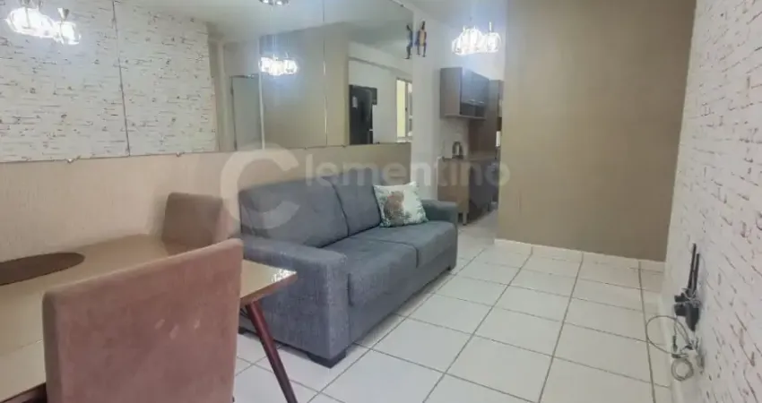 Apto mobiliado no cond. conquista torquato. 1° andar. perto da área de lazer