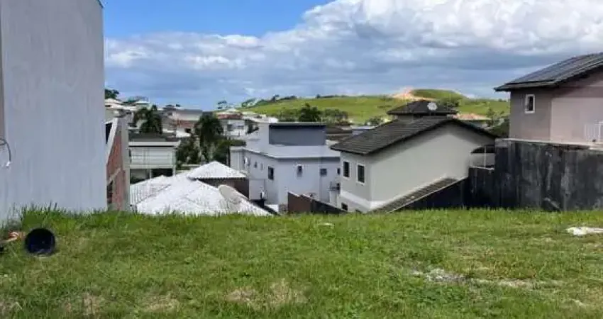 Terreno à venda no Vale dos Cristais, Macaé 