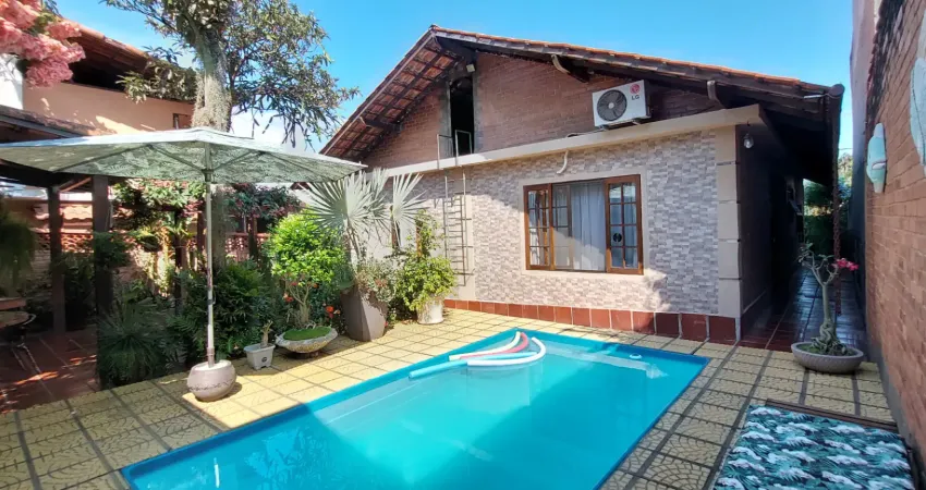 Casa à venda em duque de caxias, parque beira mar,  com 3 quartos, com 154.18 m²