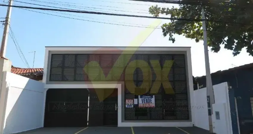 Casa comercial á venda. localizada no mansões santo antônio.  07 salas/dormitórios - sendo 02  com banheiro privativo. 04 banheiros 10 vagas de garagem - 3 na frente e 7 no fundo.