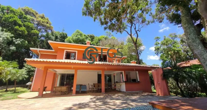 Casa aconchegante c/ 4 quartos em meio à natureza no condomínio veleiros de ibiú