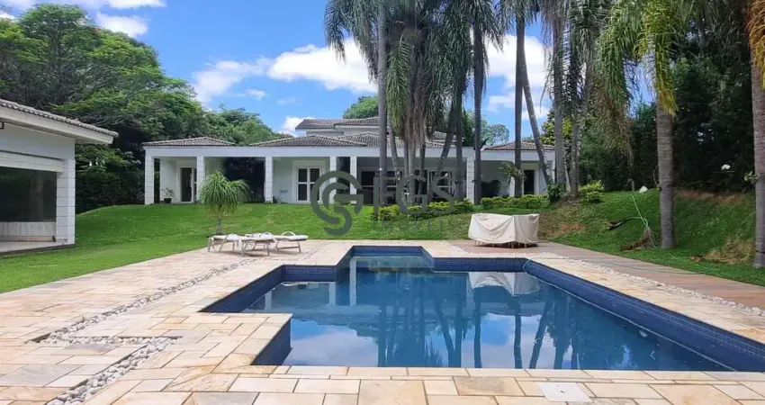 Oportunidade!!! linda casa ao lado das áreas de lazer do condomínio.