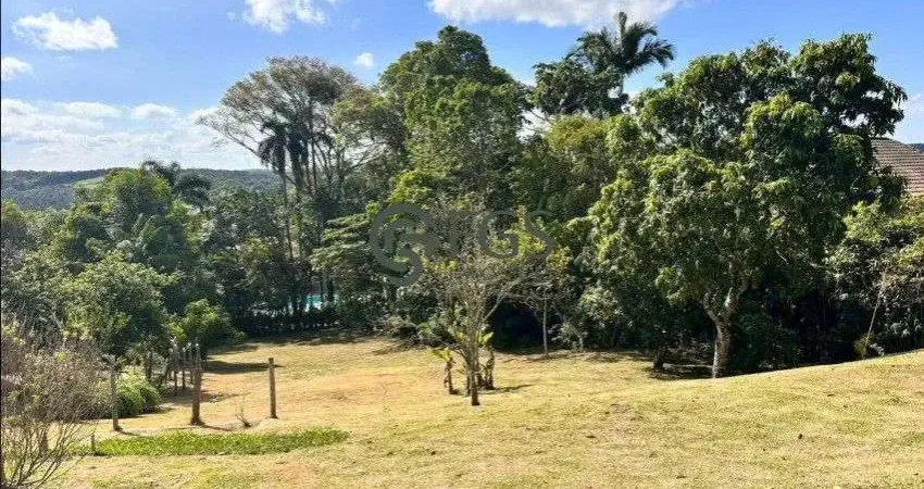 Terreno com vista da represa no condomínio porto de ibiúna- sp - brasil