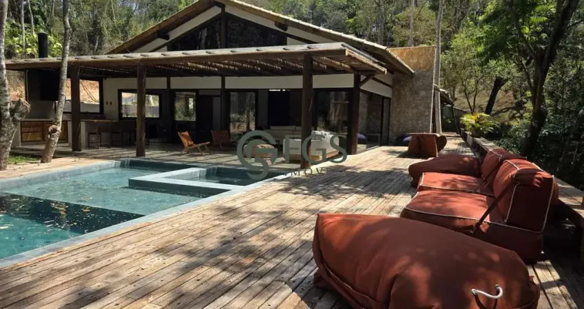 Casa nova em cond. fechado de lazer na represa, em meio a mata atlântica.