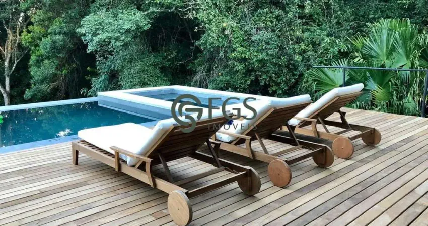 Casa térrea moderna com acesso à represa no condomínio porto de ibiúna