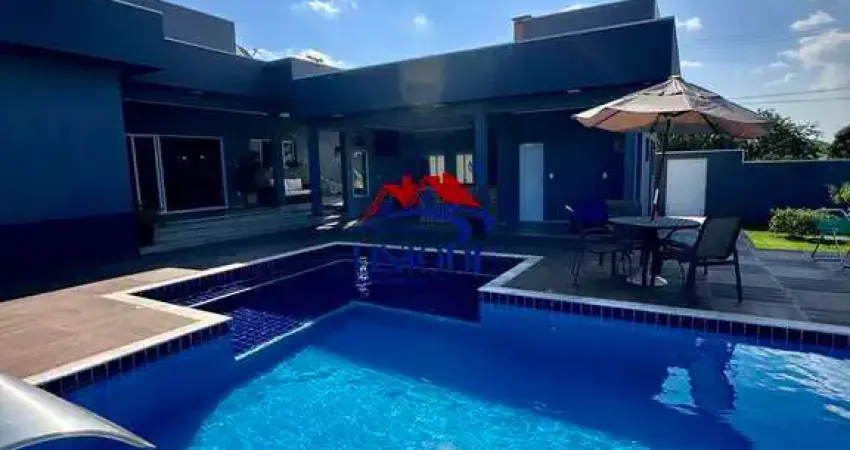 Linda casamoderna à venda em condomínio a beira da rod castelo branco