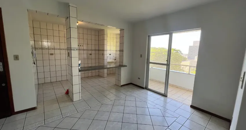 Apartamento com 2 quartos para alugar na Rua Osvaldo Cruz, 543, Zona 07, Maringá