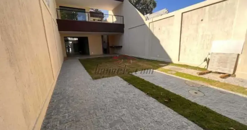 Casa em condomínio fechado com 5 quartos à venda na Rua Engenheiro Iberê Abreu, 4, Freguesia (Jacarepaguá), Rio de Janeiro