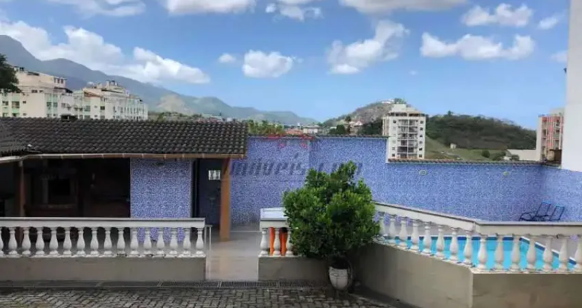 Casa em condomínio fechado com 3 quartos à venda na Rua Maenca, 420, Pechincha, Rio de Janeiro
