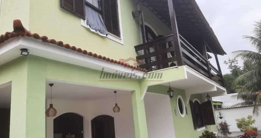 Casa em condomínio fechado com 4 quartos à venda na Rua Custódio Guimarães, 20, Taquara, Rio de Janeiro